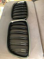 BMW 5 GT F07 Grille calandre supérieure de pare-chocs avant 