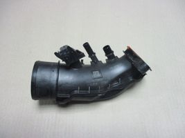 Renault Captur Część rury dolotu powietrza 165767385R