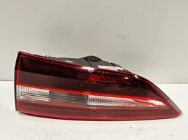 Opel Grandland X Luci posteriori del portellone del bagagliaio YP00016480