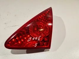 Peugeot 3008 I Lampy tylnej klapy bagażnika 9683460980