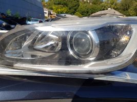 Volvo V60 Lampa przednia 31395904