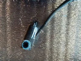 Volvo V40 Tuulilasi tuulilasinpesimen pumppu 1026810