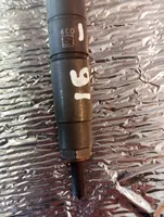 Volvo V70 Injecteur de carburant 31303238