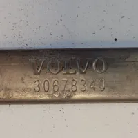 Volvo S80 Soporte de montaje de faro delantero/faro principal 30678340