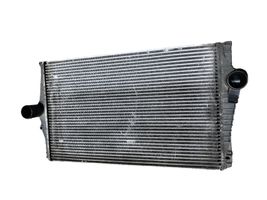 Volvo XC90 Prowadnica powietrza intercoolera 30748808