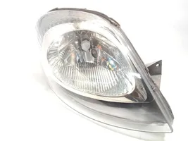 Opel Vivaro Lampa przednia 91165720