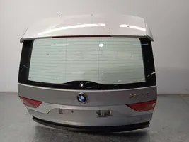 BMW X3 E83 Takaluukun/tavaratilan kansi 41003452197