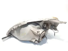 Toyota Yaris Verso Lampa przednia 8111052021