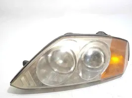 Hyundai Coupe Lampa przednia 921012C020