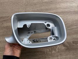 Mercedes-Benz E W211 Copertura in plastica per specchietti retrovisori esterni A3147436