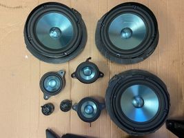 Mercedes-Benz E W211 Kit sistema audio 2118207602