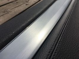 Mercedes-Benz C W204 Rivestimento del pannello della portiera posteriore 2045402710