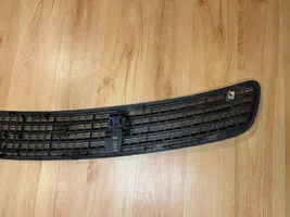 Mercedes-Benz C W203 Bonnet/hood grill 2038800205