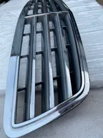 Mercedes-Benz C W203 Grille calandre supérieure de pare-chocs avant A2038800223