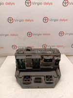 Chrysler Voyager Set scatola dei fusibili R62333001