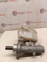 Volkswagen Touareg I Clutch master cylinder W0257jt8