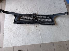 Opel Movano A Atrapa chłodnicy / Grill 7700352249