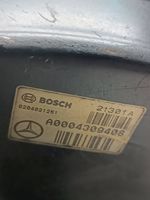 Mercedes-Benz Sprinter W901 W902 W903 W904 Pääjarrusylinteri A0004309408