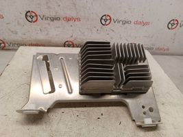 BMW 5 G30 G31 Garso stiprintuvo laikiklis 6802314