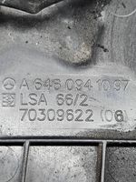Mercedes-Benz E W211 Ilmanoton kanavan osa A6460941097