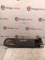 Volkswagen PASSAT B5 Grille inférieure de pare-chocs avant VW99017GR