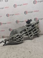 Volkswagen Tiguan Кронштейн генератора 03L903143Q