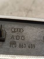 Audi A4 S4 B7 8E 8H Listwa tapicerki drzwi przednich 8E0867409
