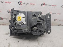 Land Rover Discovery 3 - LR3 Lampa przednia XBC500412