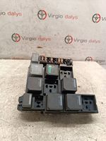 Jaguar XF Module de fusibles 8X2T14A067BA