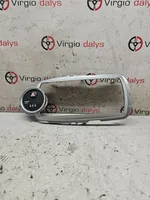 Toyota Yaris Cadre, panneau d'unité radio / GPS 864510d010