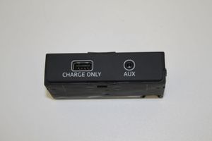 Audi A4 S4 B9 Moduł / Sterownik USB 8W0035726