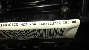 Hyundai H-100 Steering wheel airbag 96877137ZD