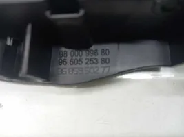 Citroen DS4 Klamka wewnętrzna drzwi tylnych 9144G4