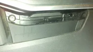 Mercedes-Benz E AMG W210 Boczki / Poszycie drzwi przednich 21272022709G50