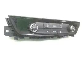 Opel Insignia B Panel klimatyzacji 39177120