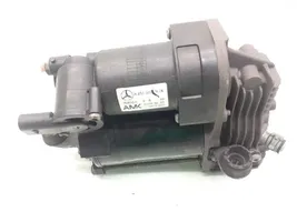 Mercedes-Benz R W251 Ilmajousituksen kompressoripumppu A2513202004