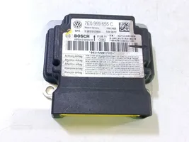 Volkswagen Multivan T5 Airbag control unit/module 