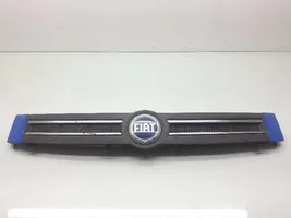 Fiat Panda II Atrapa chłodnicy / Grill 735363582