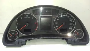 Audi A4 Allroad Licznik / Prędkościomierz 8E0920932