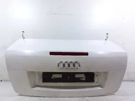 Audi A4 Allroad Задний подоконник 8H0827023B