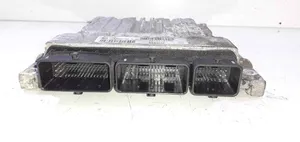 Renault Fluence Komputer / Sterownik ECU silnika 237104451R