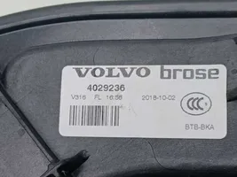 Volvo XC40 Manualny podnośnik szyby drzwi przednich 30747091