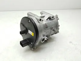 Toyota Yaris XP210 Ilmastointilaitteen kompressorin pumppu (A/C) 