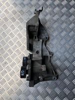 Audi A4 S4 B8 8K Halterung Lichtmaschine 03L903139H