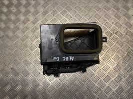 Audi A4 S4 B7 8E 8H Cornice micro filtro dell’aria abitacolo (parte) 8E1819441B