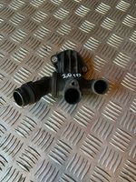 Audi A4 S4 B7 8E 8H Termostaatin kotelo 06D121111G