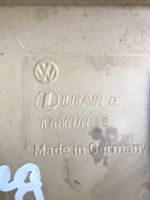 Volkswagen Touareg I Takaluukun koristelista 7L6867671B