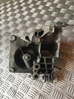 Audi A4 S4 B7 8E 8H Supporto di montaggio della pompa del servosterzo 059145 169