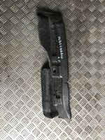 Audi A4 S4 B7 8E 8H Supporto/guarnizione in poliuretano espanso del parafango 8H0821111