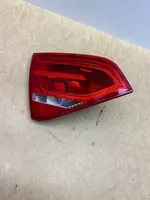 Audi A3 S3 8P Lampy tylnej klapy bagażnika 8P7945093